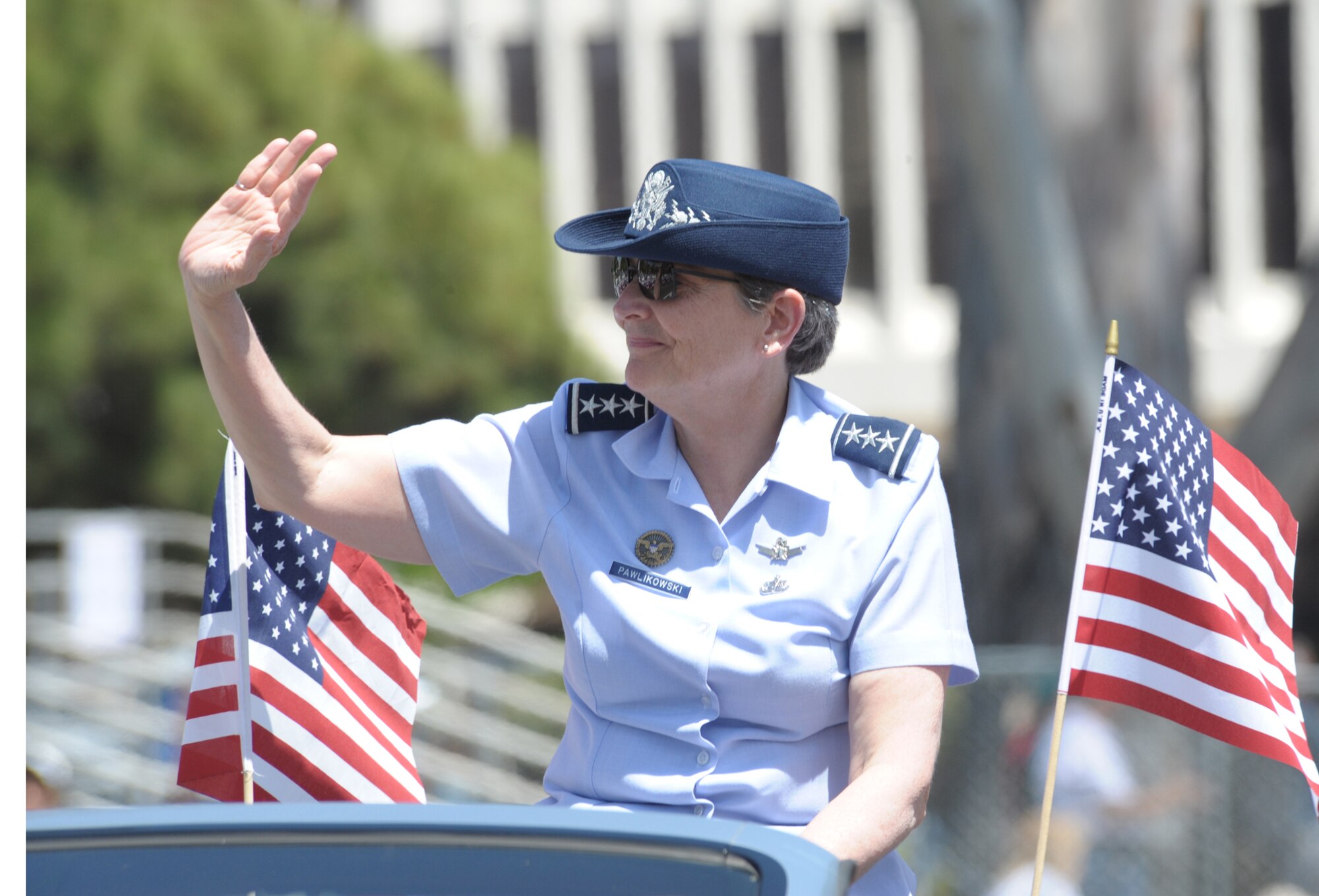 Lieutenant General Ellen Pawlikowski, SMC commander, waves to the crowd during the annual Torrance Armed Forces Day parade, May 17. (Photo by Joe Juarez) 