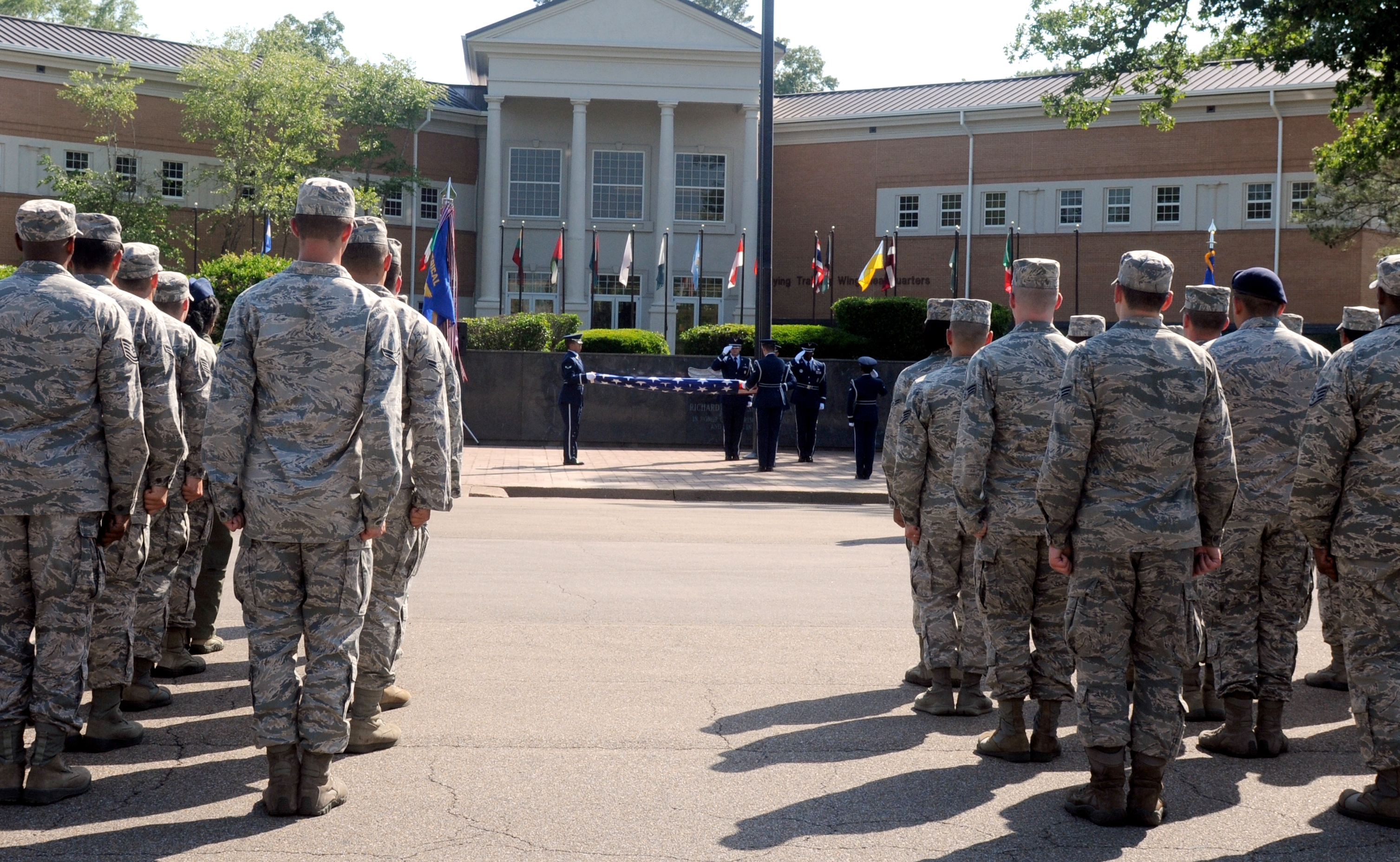 Columbus remembers and honors the fallen