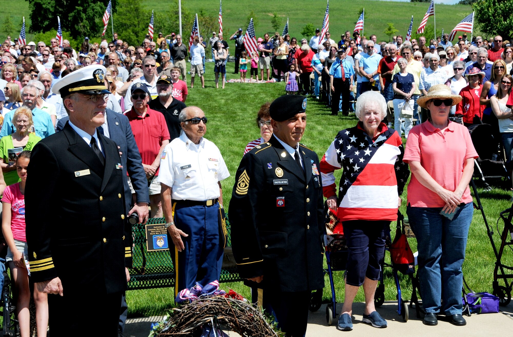 U.S. Congressman Tim Murphy, who represents Pennsylvania’s 18th congressional district and also serves as a lieutenant commander in the Navy Reserve, left, joins Command Sgt. Maj. Richard Castelveter, command sergeant major of the Army Reserve’s 99th Regional Support Command,center, in presenting a memorial wreath at the National Cemetery of the Alleghenies in Bridgeville, Pa., May 25, to commemorate those service members who have paid the ultimate price in defense of their nation. (U.S. Army photo by Staff Sgt. Shawn Morris/Released)