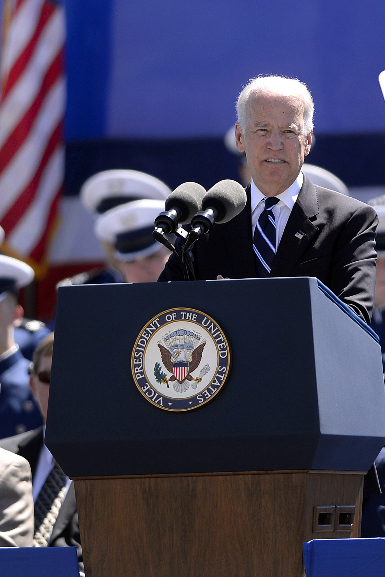 Joe biden kamala harris image