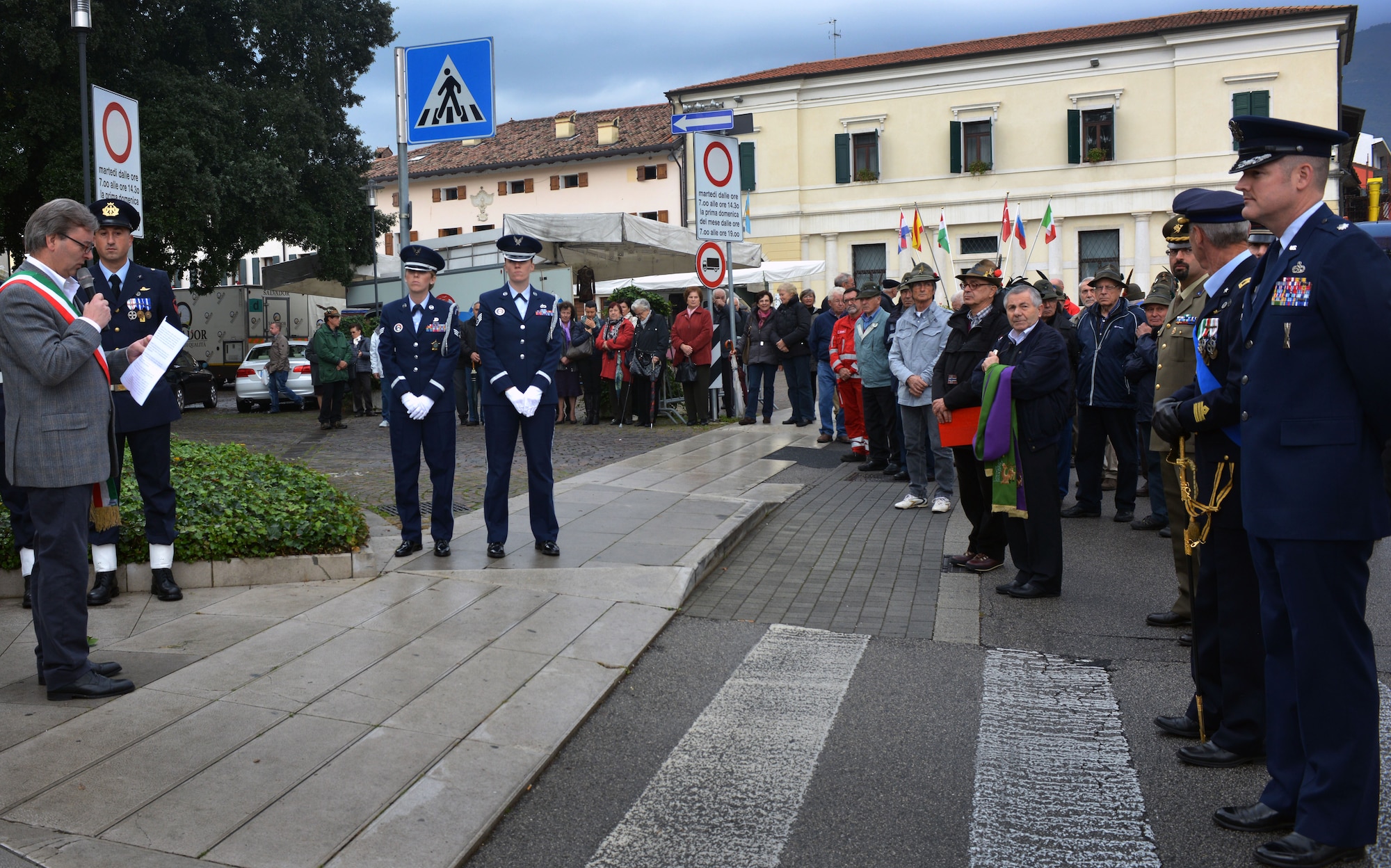 Aviano Airmen join Italians during Memorial, Armed Forces Day > Aviano ...