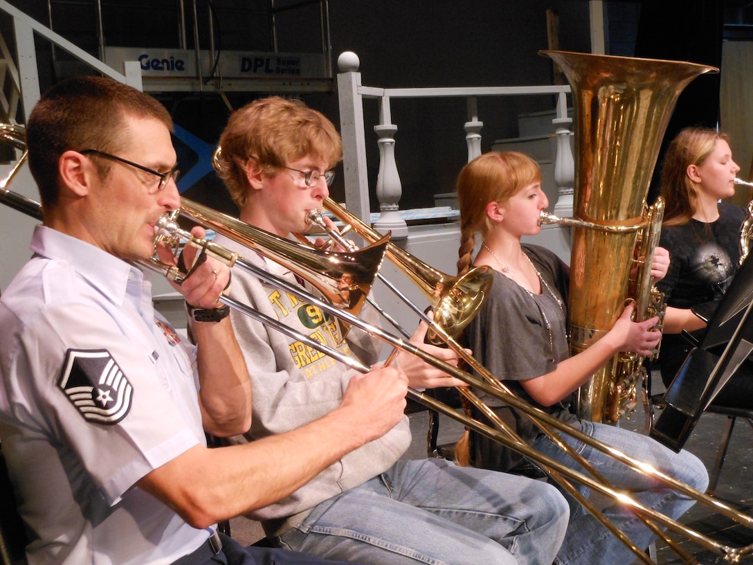 U.S. Air Force Academy's Stellar Brass in Green Bay (Ashwaubenon Press/Shannon Stoner).