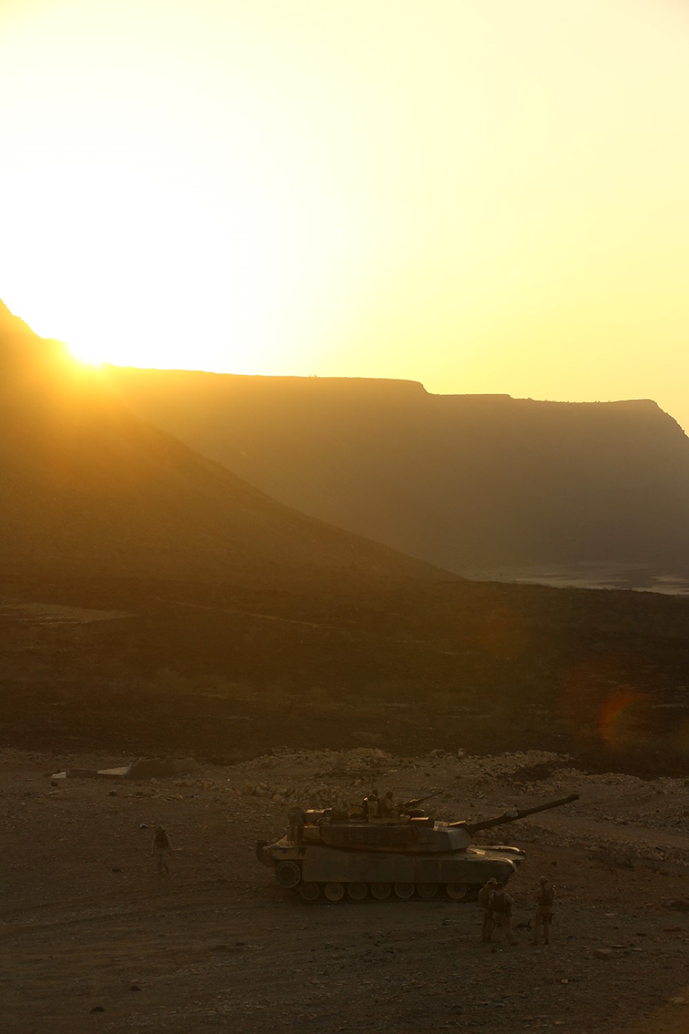 A U.S. Marine Corps M1A1 Abrams main battle tank from the 1st Tank Battalion detachment, Battalion Landing Team 2nd Battalion, 1st Marines, 11th Marine Expeditionary Unit (MEU), waits on the firing line during a zeroing exercise as part of sustainment training in D'Arta Plage, Djibouti, Nov. 2. The 11th MEU is a forward-deployed, flexible sea-based Marine Air-Ground Task Force in the U.S. 5th Fleet area of responsibility. (U.S. Marine Corps photo by Cpl. Jonathan R. Waldman/Released)