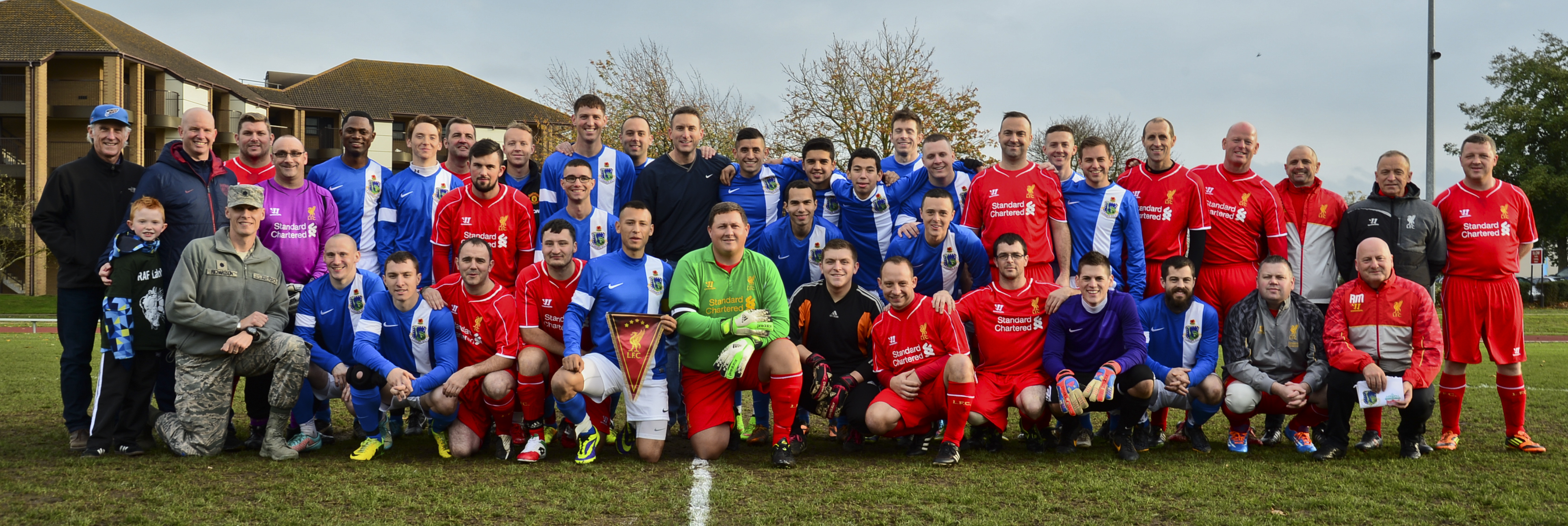 British, American football clubs honor service members > Royal Air Force  Lakenheath > Article Display