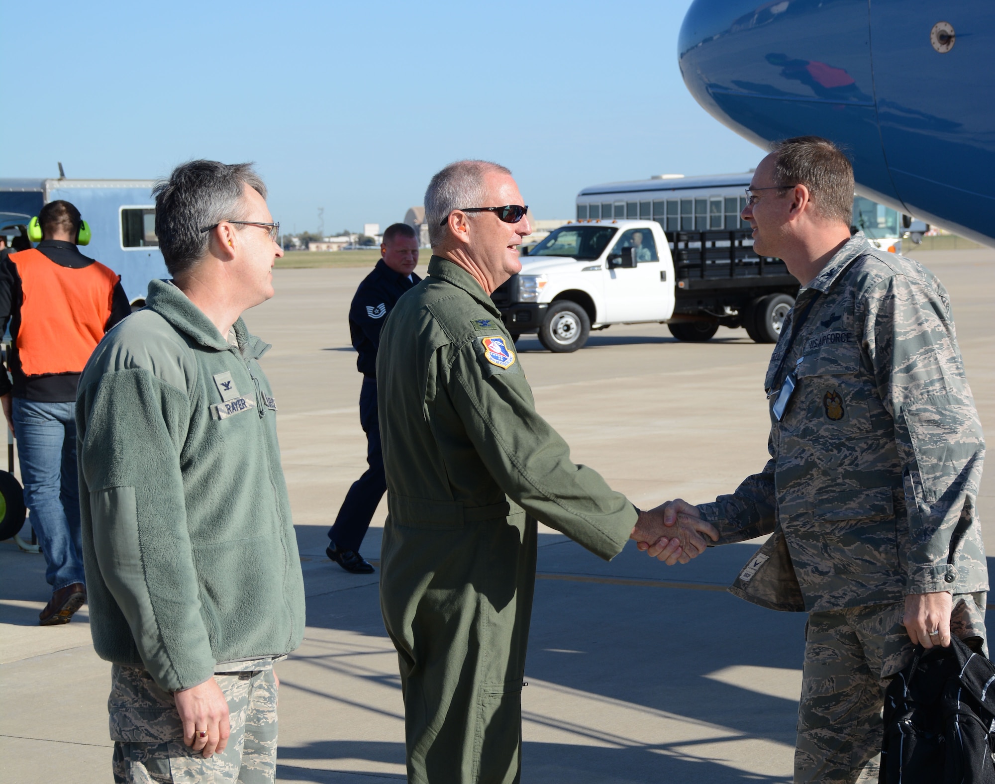 Col. Brian S. Davis, 507th Air Refueling Wing commander greets Col. John Russell, the Air Force Reserve Command Inspector General team chief here Oct. 31. The 40 person AFRC IG General team inspected the 507th Air Refueling Wing Oct. 31 - Nov. 4 for the new unit effectiveness inspection capstone event as part of the new Air Force Inspection System.  The 507th received an overall "effective" rating by the IG.  (U. S. Air Force Photo/Senior Airman Mark Hybers)
