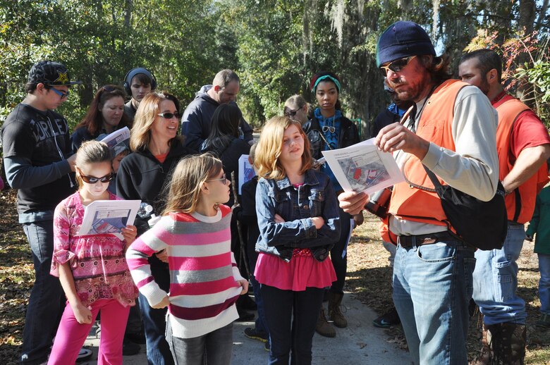 On Nov. 21, approximately 30 home-schoolers and their parents journeyed through J.F. Gregory Park in Richmond Hill, Georgia, on a free wetlands tour jointly sponsored by the Independent Learning Network, based in Savannah, and Savannah District’s Regulatory Division. The scenic tour offered a glimpse into the Corps’ regulatory practices which include preserving and protecting Georgia’s wetlands.
