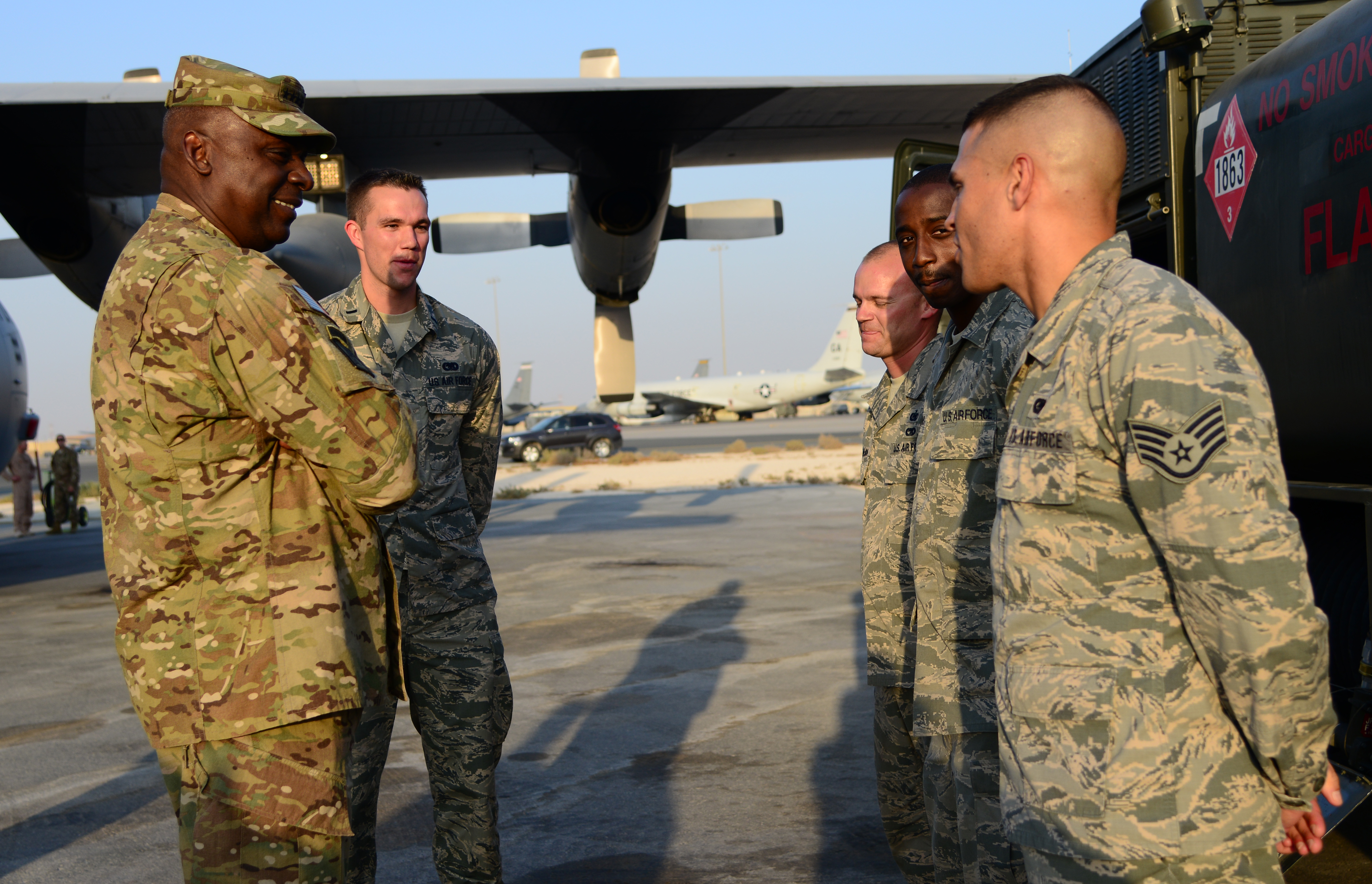 Centcom Commander Visits Al Udeid U S Air Forces Central Article Display