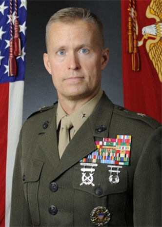 Command Photo