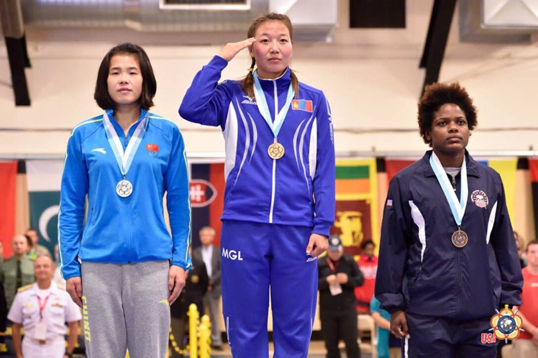 Mongolia wins gold: 60 kg
Gold- Tserenchimed Sukhee (Mongolia)
Silver- Xiaofang Chen (China) 
Bronze - Othella Feroleto (USA) 
