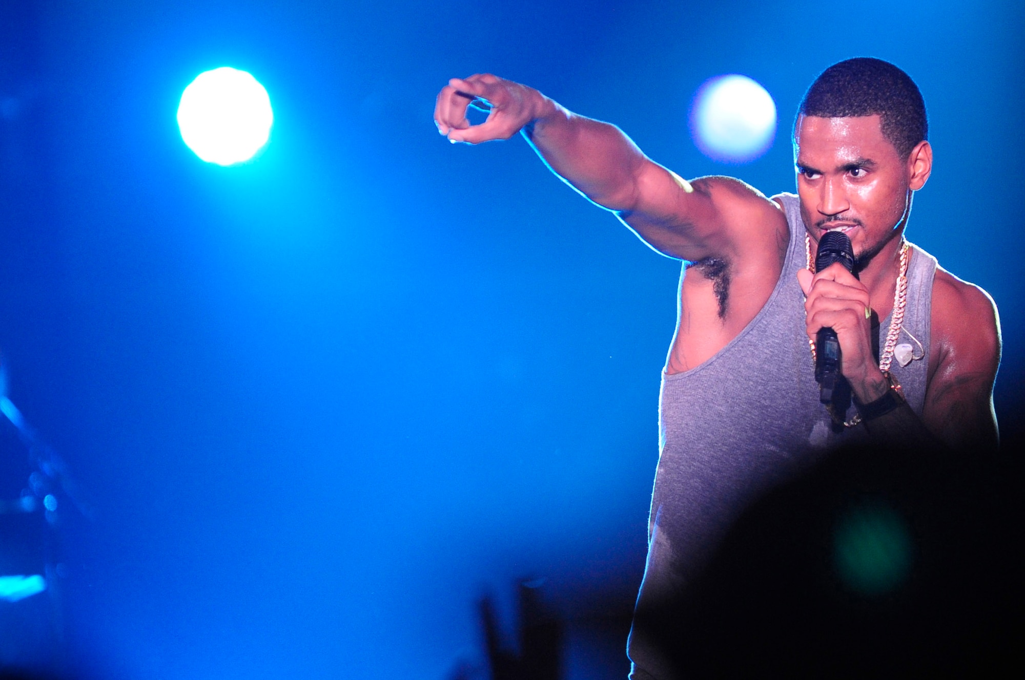 Trey Songz thanks audience members during the conclusion of his concert on Kadena Air Base, Japan, Oct. 4, 2014. Trey Songz performed a variety of songs during the show and also thanked everyone for coming to see him. (U.S. Air Force Photo by Tech. Sgt. Darnell T. Cannady/Released)