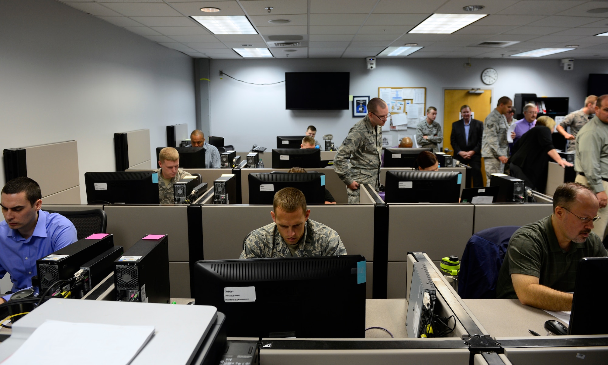 Students of the Network War Bridge Course participate in a class exercise conducted by the 39th Information Operations Squadron, Sept. 19, 2014, at Hurlburt Field, Fla. The Network War Bridge Course provides a foundation for new cyber operations students transferring from other career fields. Air Force Space Command provides trained and ready cyber forces to the warfighter through 24th Air Force. (U.S. Air Force photo/Airman 1st Class Krystal Ardrey)