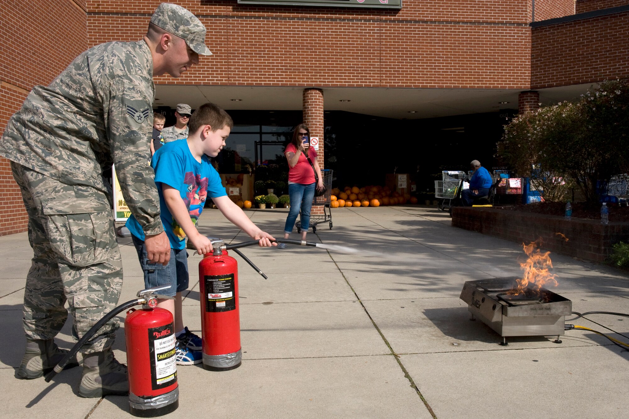 (U.S. Air Force photo/Airman 1st Class Aaron J. Jenne)