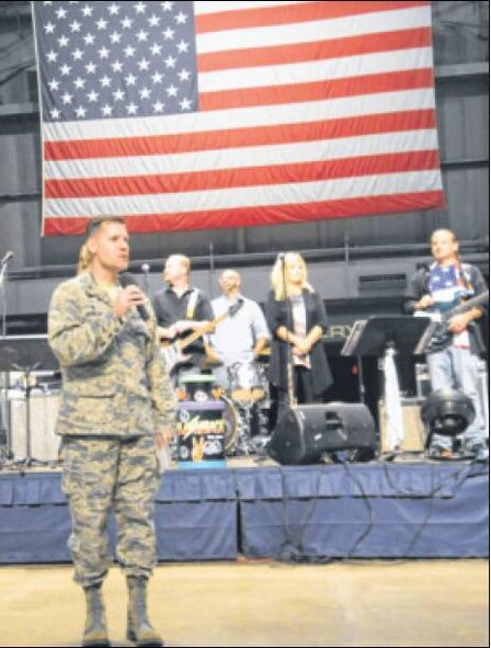 Col. John Devillier, 88th ABW commander, helped to welcome home more than 200 Airmen from deployment during the Heros Welcoming Heros event Oct. 9 at the National Museum of the U.S. Air Force. (Skywrighter photos by Cindy Holbrook)