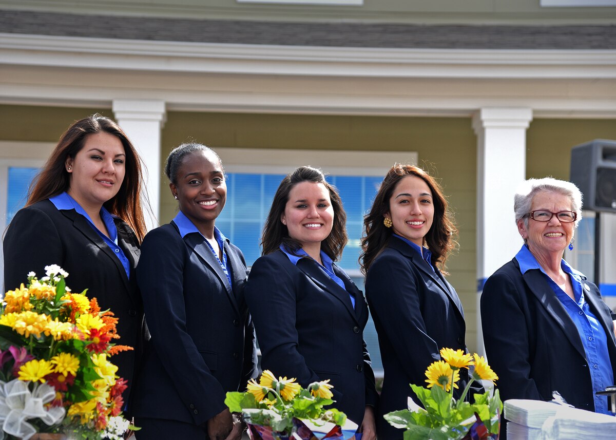 New housing project ribbon cutting ceremony > Cannon Air Force Base > News