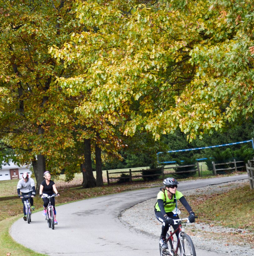 Two Pittsburgh District employees participated in the 2nd annual West Penn Trail Triathlon Oct. 11, portions of which were held on Conemaugh Dam property.  