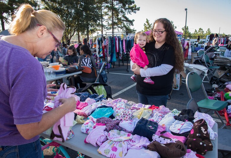 Fss Hosts Fall Yard Sale Moody Air Force Base Article Display