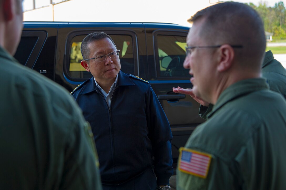 The 811th Operations Group welcomes Maj. Gen. Hoo Cher Mou, Chief of the Republic of Singapore Air Force, to Joint Base Andrews, Md., Oct. 20, 2014. The 1st Helicopter Squadron assigned to the 811th OG gave Mou an aerial tour of Washington, D.C. Mou is visiting U.S. Air Force key programs and receiving briefings from Air Force leaders as a mean to strengthen the coalition relationship. (U.S. Air Force photo/Airman 1st Class Ryan J. Sonnier)