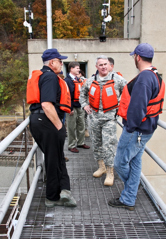 The U.S. Army Corps of Engineers’ Great Lakes and Ohio River Division Commander, Brig. Gen. Richard Kaiser visited the Pittsburgh District Oct. 15 - 16 for an orientation tour.