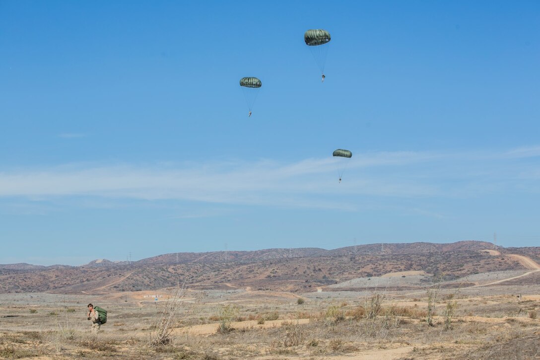 U.S. Marines with Force Reconnaissance Detachment, 15th Marine Expeditionary Unit, conduct airborne-sustainment training aboard Camp Pendleton, Calif., Oct. 21, 2014. The Force Recon Detachment is scheduled to deploy with the 15th MEU next spring. (U.S. Marine Corps photo by Sgt. Emmanuel Ramos/Released)