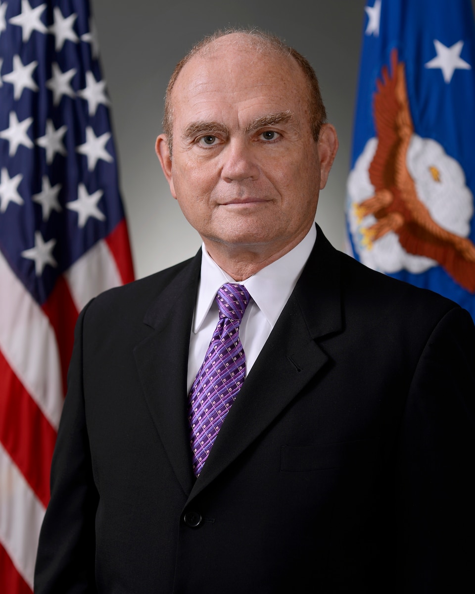 Official Air Force Image: Honorable Gordon Tanner Bio Photo