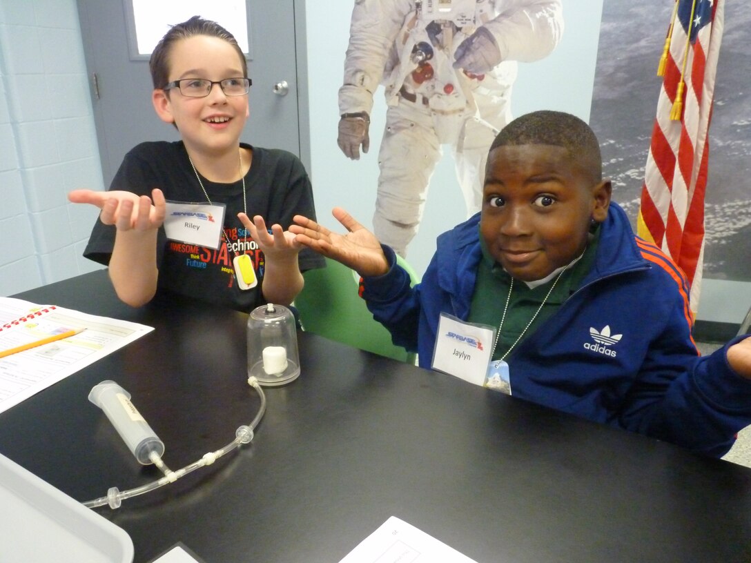 Science - Does Air Exert Pressure