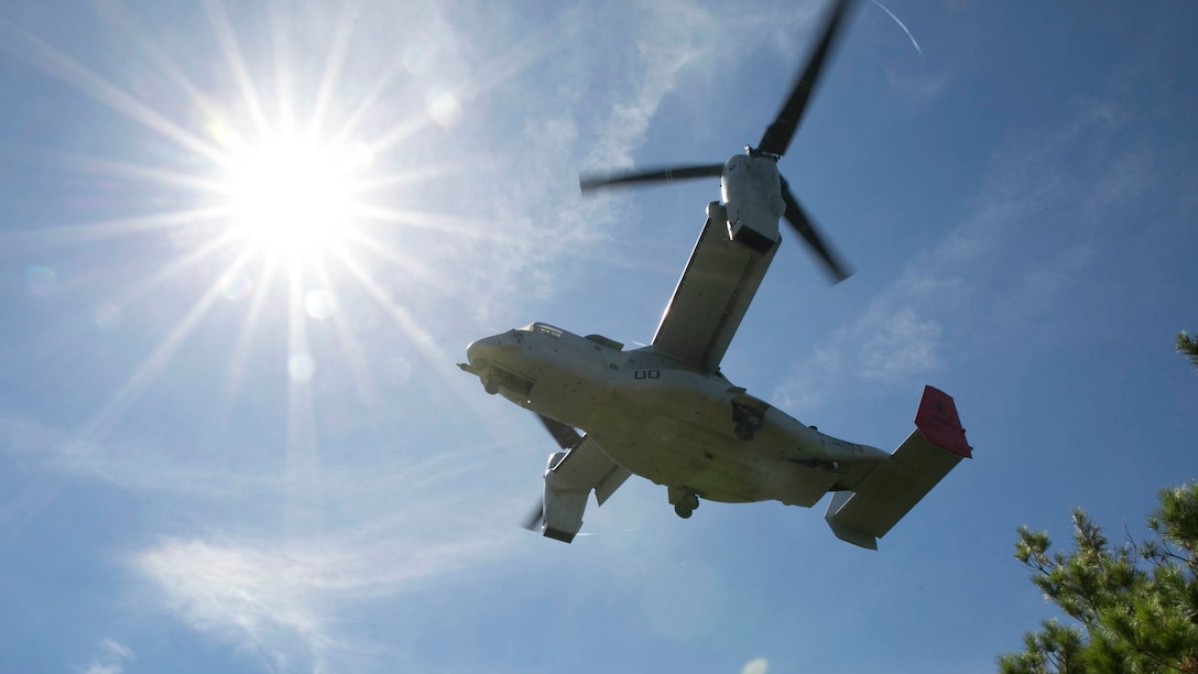 An MV-22B Osprey arrives at Landing Zone Coot at the Central Training Area Aug. 20 as part of the culminating event for the Helicopter Rope Suspension Techniques course. The Marines fast roped, rappelled, and performed Special Patrol Insertion/ Extraction training on the aircraft as their final practical application before being certified HRST masters. The Osprey is assigned to Marine Medium Tiltrotor Squadron 265, Marine Aircraft Group 36, 1st Marine Aircraft Wing, III Marine Expeditionary Force. 