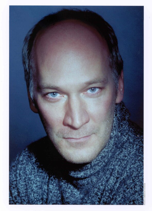 Broadway and Metropolitan Opera Star, David Pittsinger, to join the Band's
Airmen musicians on the Washington, D.C. area premiere of "Arlington Sons"
on Sept. 21 and 25. (Photo used with permission)
