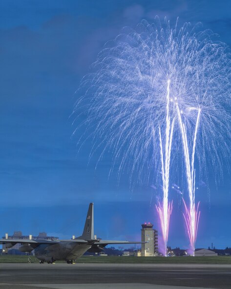 A fireworks display capped off the 2014 Yokota Air Base Japanese-American Friendship Festival Sept. 7, 2014. More than 148, 000 visitors attended the event designed to bolster the bi-lateral relationship shared between the United States and Japan. In addition to static displays and live music, the festival offered a variety of American and Japanese food. (U.S. Air Force photo by Osakabe Yasuo/Released)