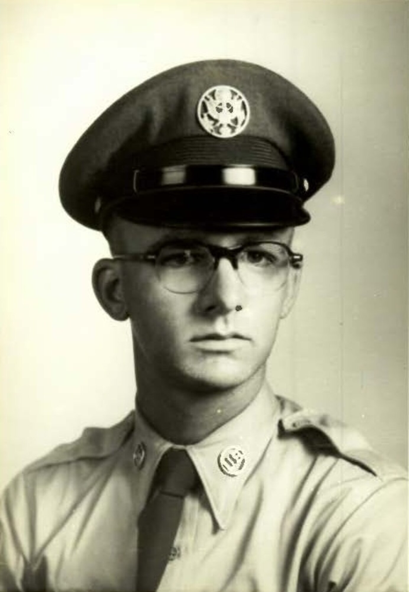Lynwood G. Landbeck, former Air Force Staff Sgt. and B-36 “Peacemaker” radio operator, shortly after enlisting in the Air Force in 1951.  The Air Force color guard from Goodfellow Air Force Base provided honors at his interment Sept. 8. (Courtesy photo)