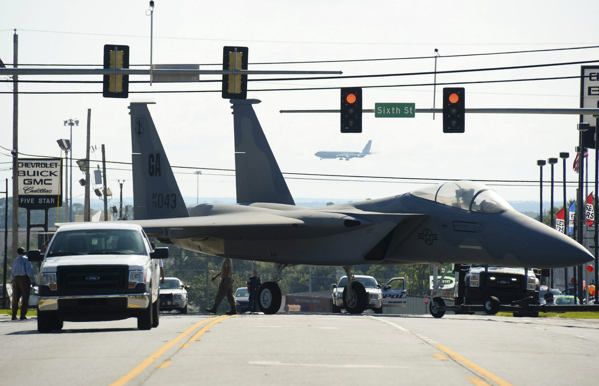 'The eagle has landed' at Warner Robins City Hall > Air National Guard