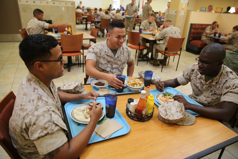 Cherry Point’s mess hall opens for business > United States Marine