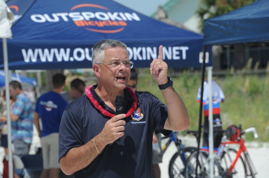 The 927 ARW hosted its annual family day 6 Sept. at the beach on MacDill AFB. Reservists and their family members enjoyed an afternoon of fun which included a barbeque, volleyball, dunk booth, and a car show. In addition to these activities families were given a demonstration by the 6 AMW military working dog handlers, and offered information from representatives of The Yellow Ribbon Program and Employer Support of Guard and Reserve (ESGR). (U.S. Air Force Photo / SSgt Adam C. Borgman)

