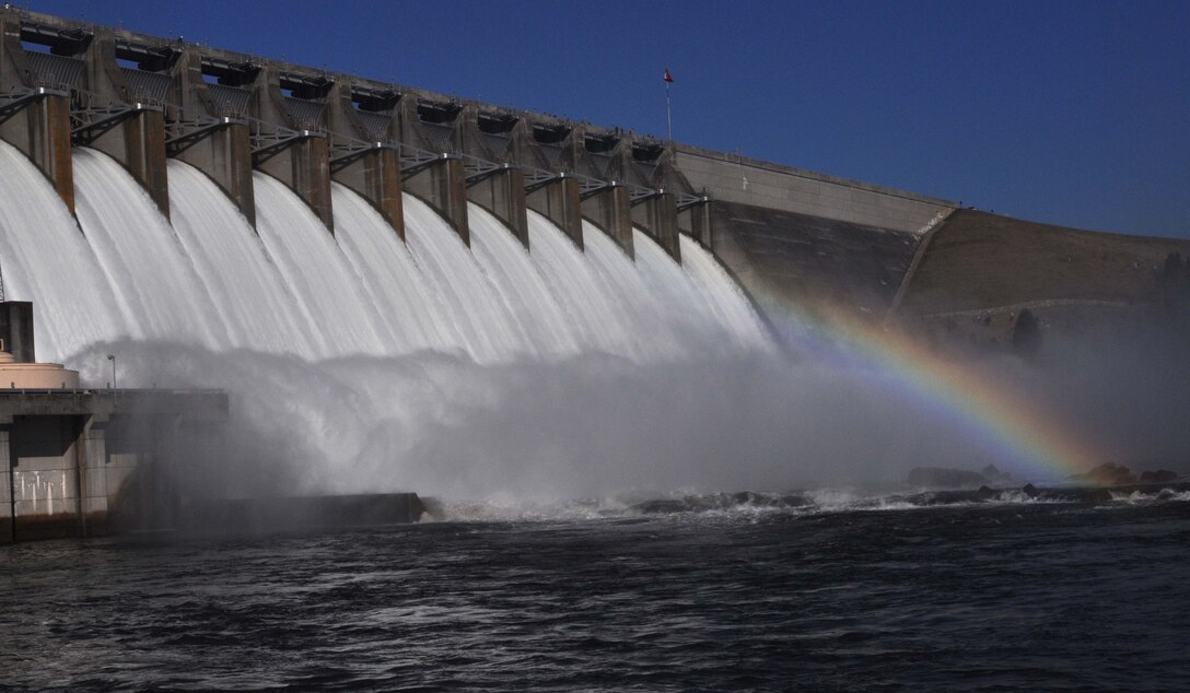 Officials last tested the gates at Hartwell Dam in January 2010. These tests ensure the gates can perform properly in the event of an emergency. (U.S. Army Corps of Engineers photo by Billy Birdwell.)