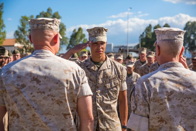 Commandant, Sergeant Major of the Marine Corps visits SP-MAGTF Africa ...