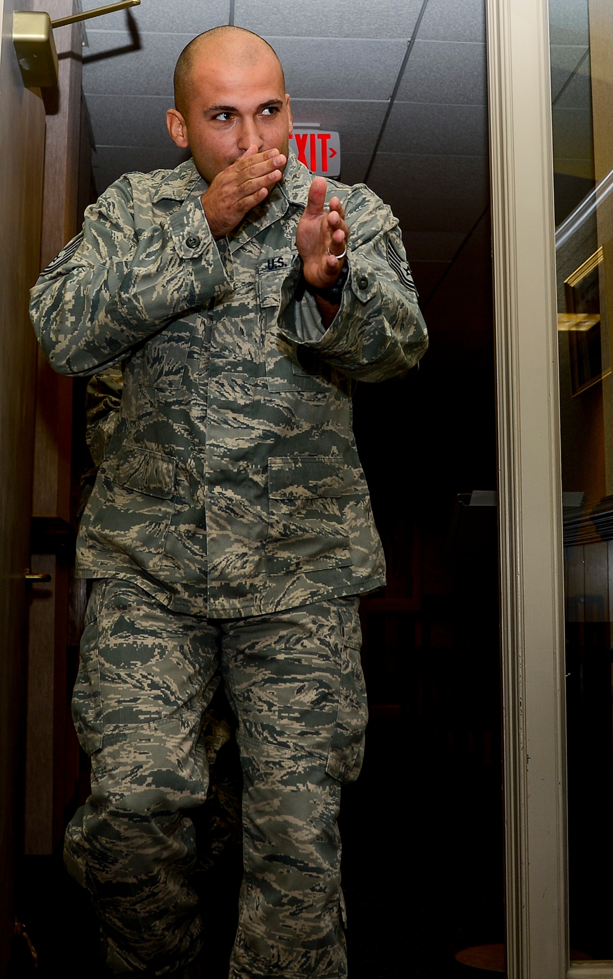 A U.S. Air Force Airman participates in a training scenario during Defender’s Edge at Langley Air Force Base, Va., Sept. 12, 2014. As a mental health prevention initiative, the DEFED program was specifically developed to fit within the security forces ground combat operations while deployed to Iraq. (U.S. Air Force photo by Senior Airman Kayla Newman/Released) 