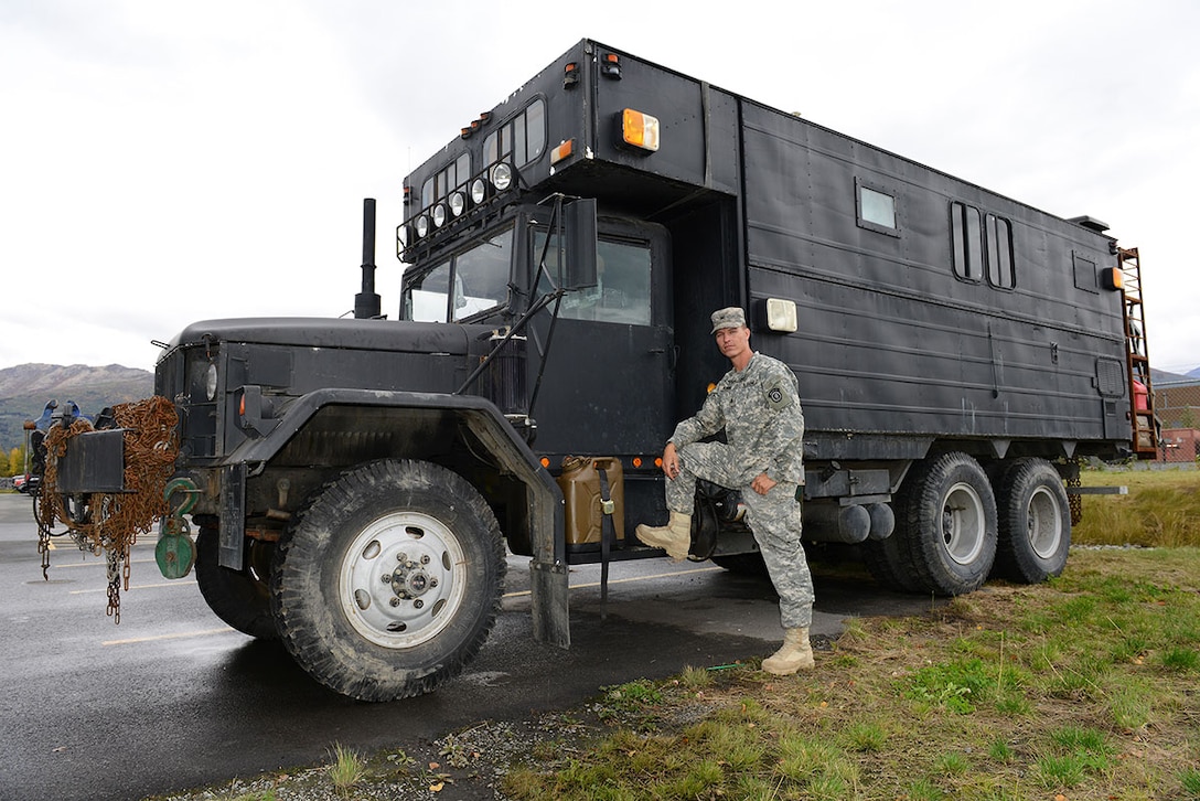 Army Mechanic Builds Monster Rv On Military Surplus Chassis