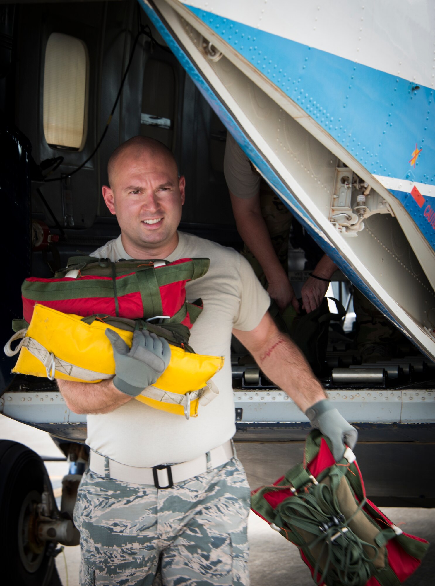 Senior Airman Daniel Spiker, 919th Special Operations Logistics Readiness Squadron, prepares a C-145 Sept. 15, at Duke Field, Fla. The Airmen of the SOLRS prepare and load an average of 24 to 48 loads per week to help train pilots and loadmasters from the 5th, 6th, and the 711th Special Operations Squadron. (Air Force photo/Tech. Sgt. Jasmin Taylor)