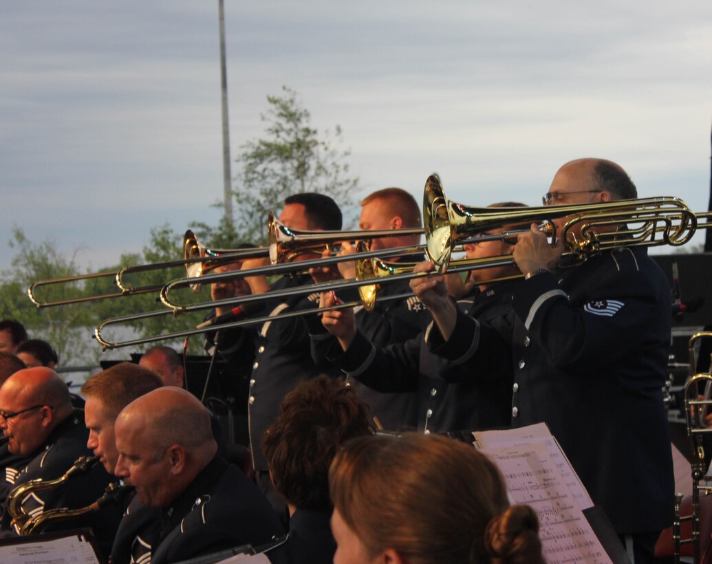 Instrumentalists with the Air National Guard Band of the Midwest perform for audiences during annual training at the Bayfront Festival Park, Duluth, Minn., July 4, 2014. They performed jazz, rock and concert music for audiences in Illinois and Wisconsin as part of their community relations tour before a grand finale in Minnesota July 4. The annual concert series was the result of a year’s worth of training and practice, one that the band used to celebrate patriotism with communities across the Midwest. (Courtesy photo/Released)