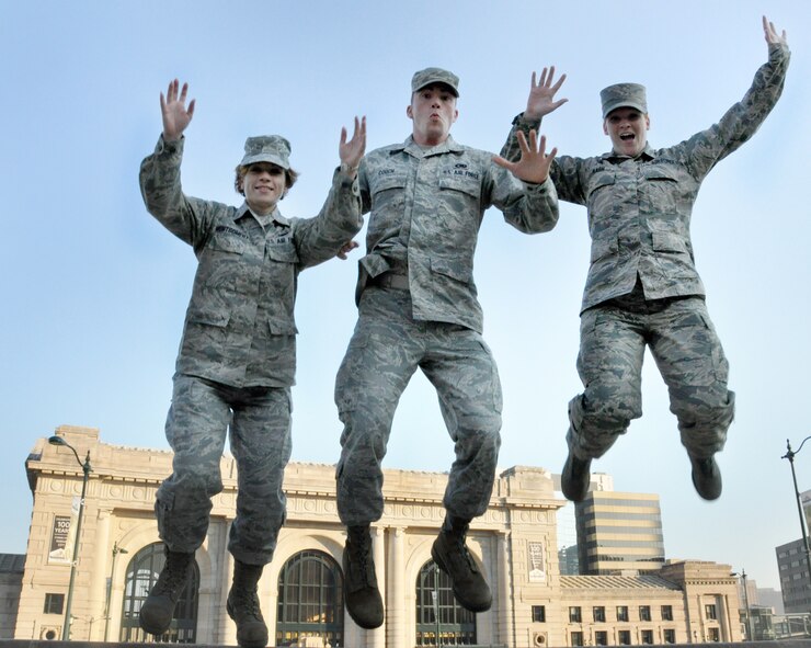 Three Airmen from the 442d Fighter Wing jumped at the opportunity to join Airmen from the 509th Bomb Wing to represent the Air Force by marching in the American Royal Parade in Kansas City the morning of September 27.  From left to right: Senior Airman Sara Montgomery, 442d Fighter Wing Logistics and Readiness Squadron; Staff Sgt. Joseph Couch, also from LRS; and Senior Airman Amber Rash, from the 442d Fighter Wing and Whiteman honor guard member. (Air Force photo by Tech. Sgt. Emily F. Alley)
