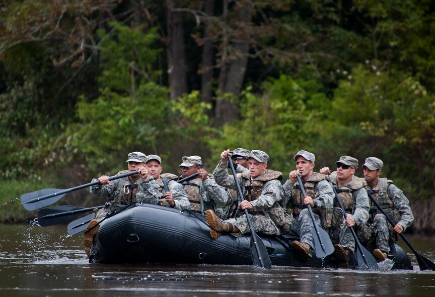 Soldiers from the 6th Ranger Training Battalion, paddle down the Yellow River enroute to a memorial on Eglin Air Force Base, Fla., for the four fallen Rangers who lost their lives Feb. 16, 1995.  More than 40 Soldiers participated in the excursion Sept. 25 that followed in the footsteps of the tragic squad to learn from their experience and understand what took place that night almost 20 years ago.  (U.S. Air Force photo/Samuel King Jr.)