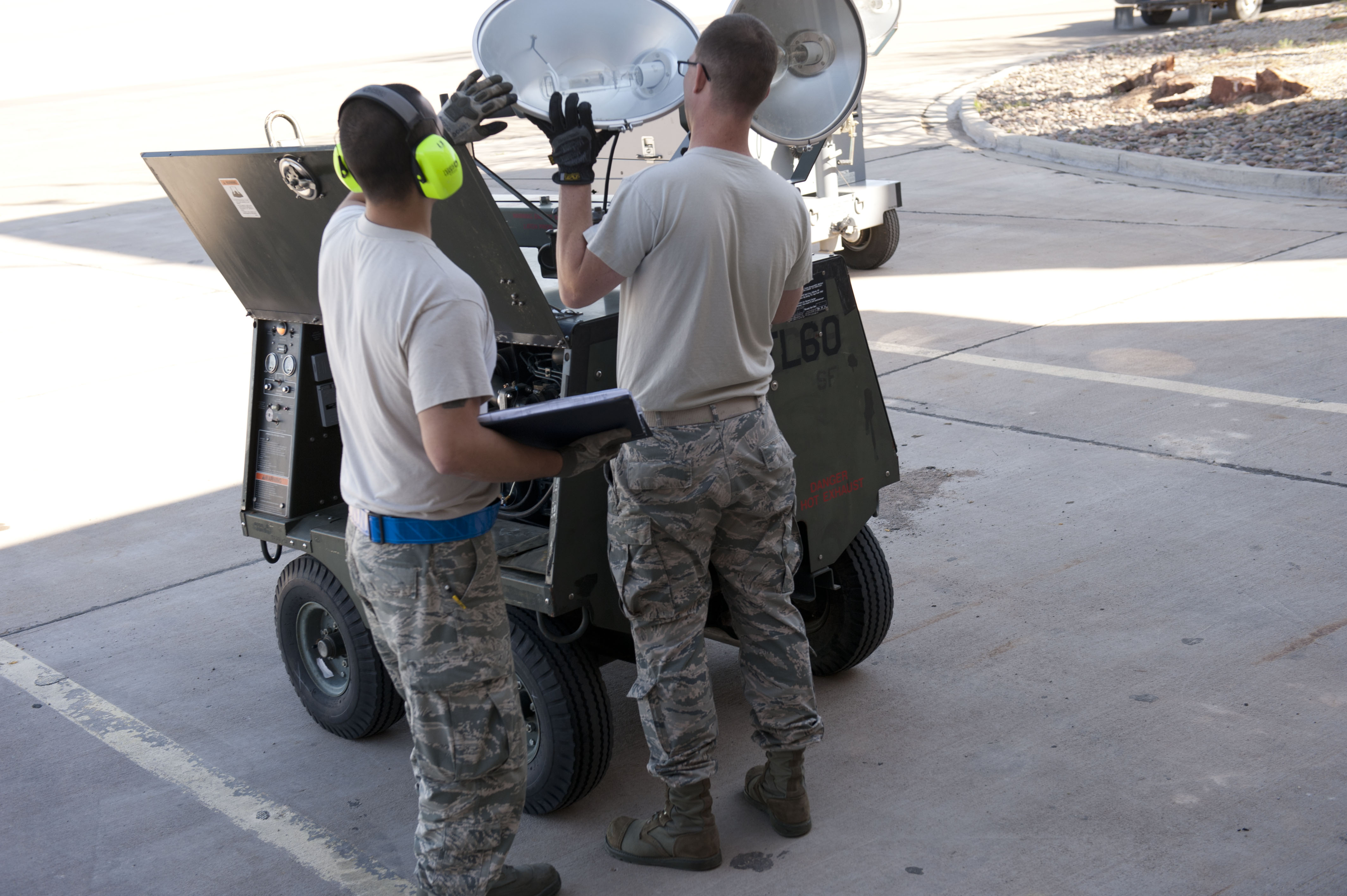 A Day in the life of Maintenance 49th MXS AGE > Holloman Air Force
