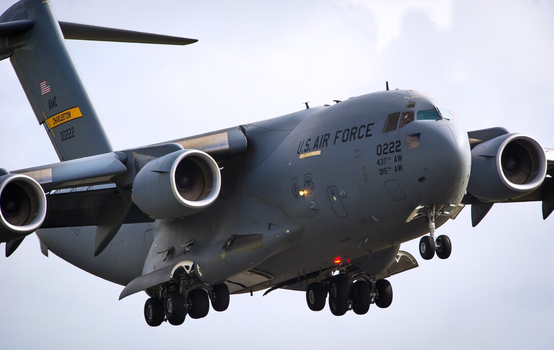 A U.S. Air Force C-17 Globemaster III aircraft approaches Leeuwarden Air Base in the Netherlands, March 30, 2015.