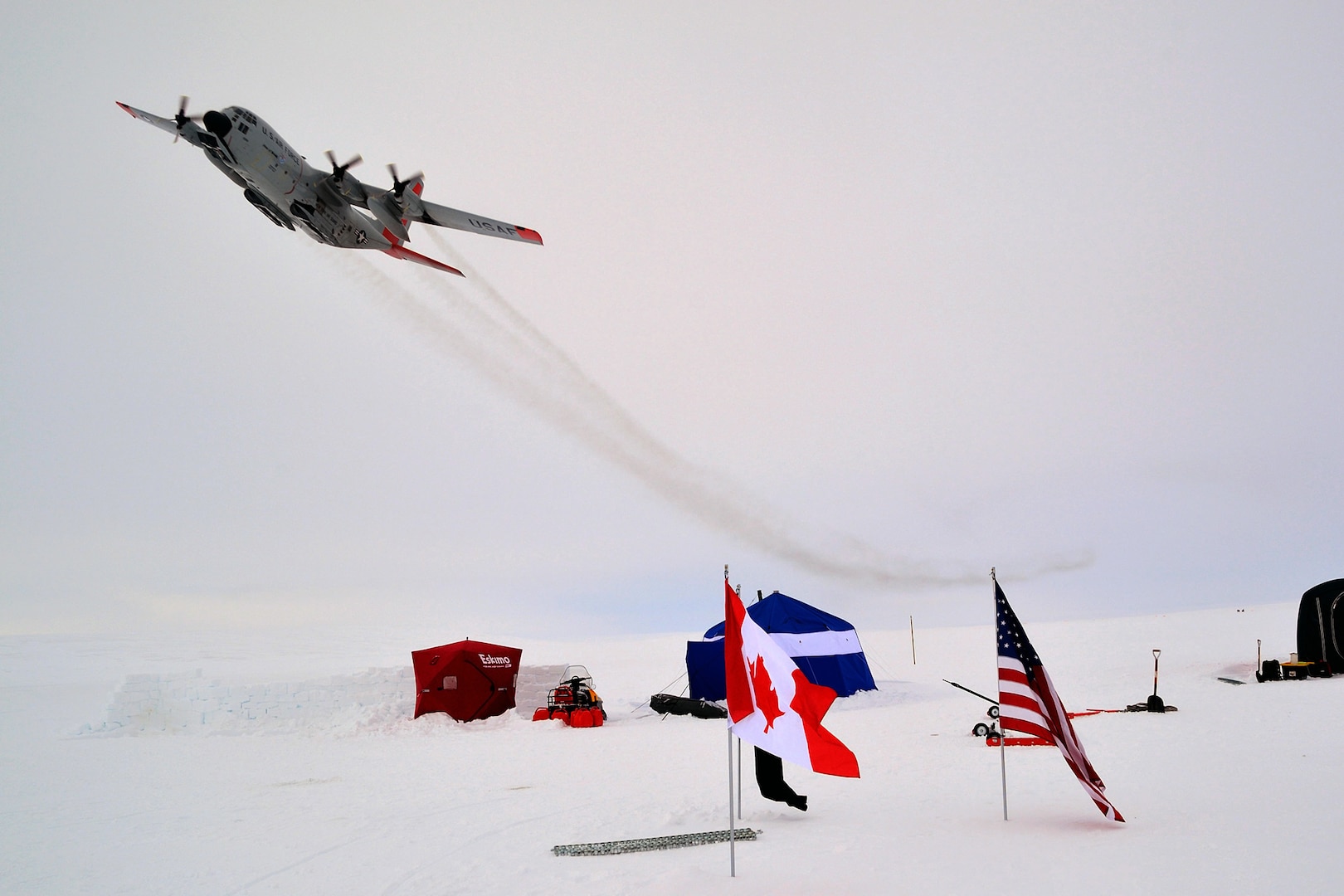 An LC-130 from the New York Air National Guard's 109th Airlift Wing during Operation NUNALIVUT 2014. 