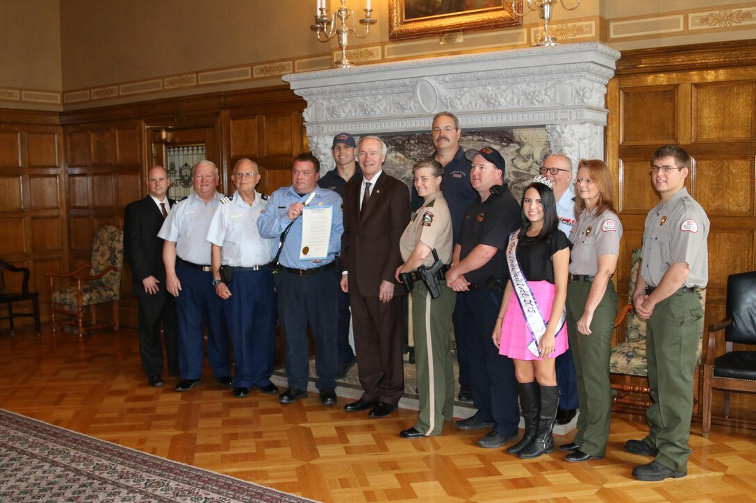 At a proclamation ceremony today Arkansas Governor Asa Hutchinson declared May 16 through 22 as Safe Boating Week in Arkansas.