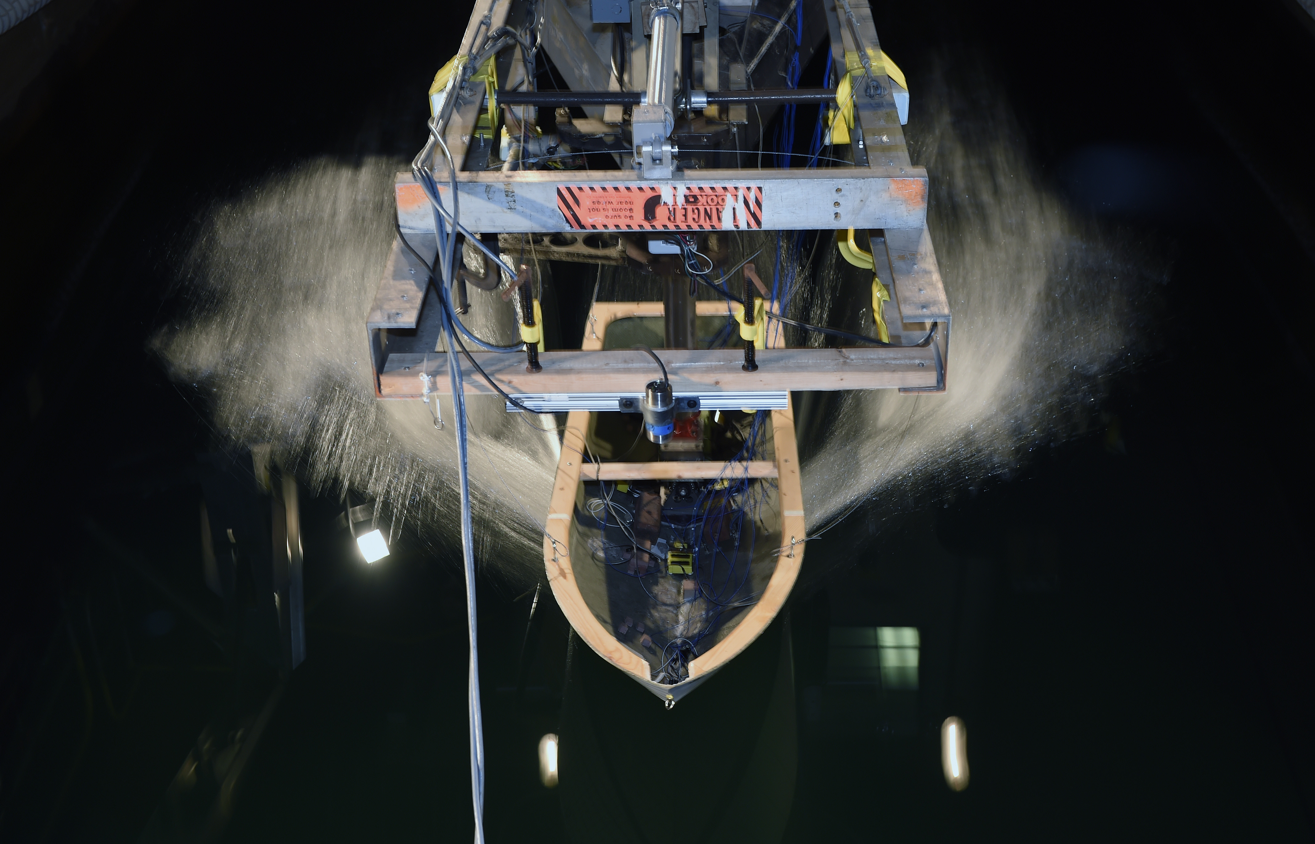 Planing Hulls: Everything You Need To Know - i7po4jq