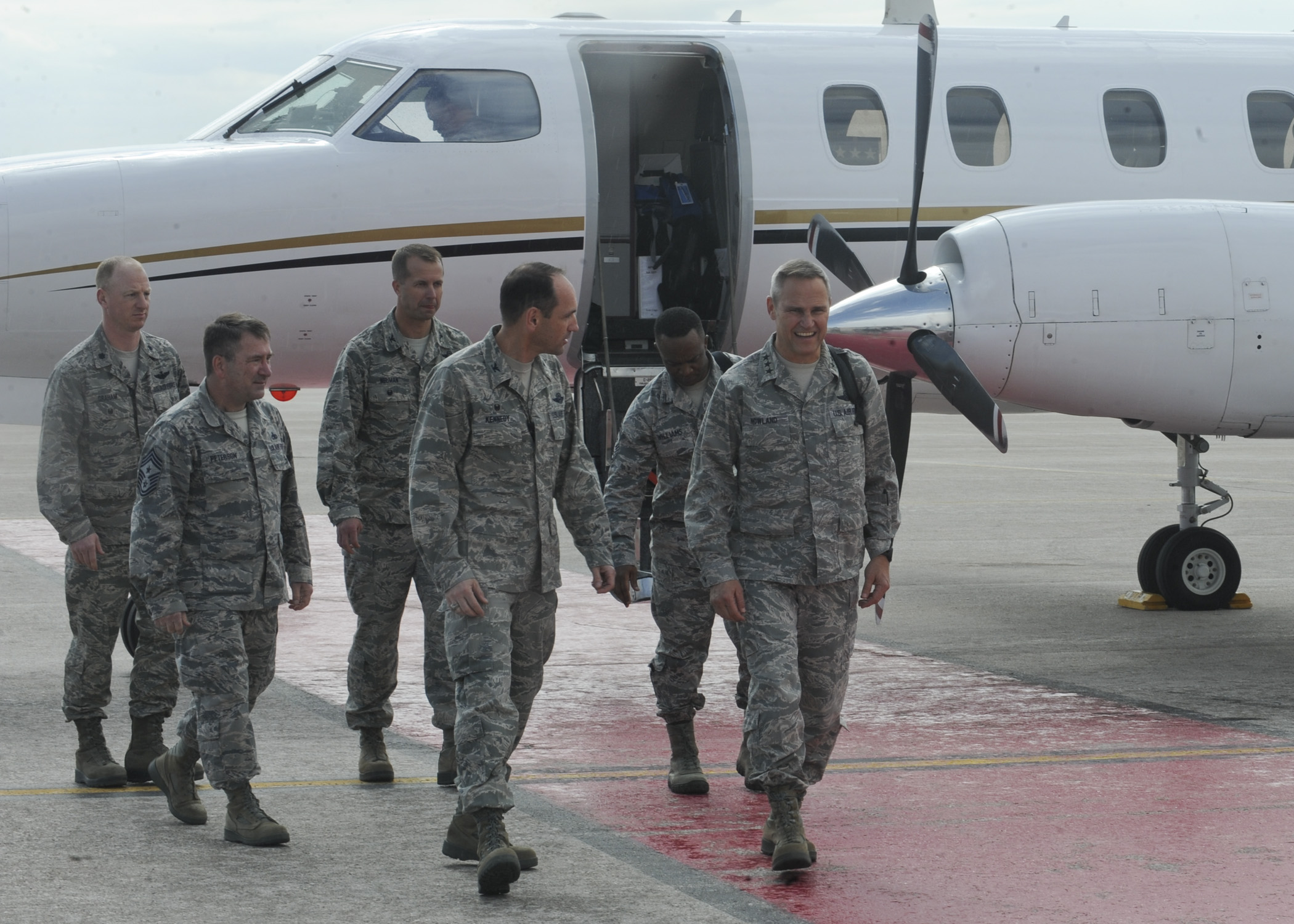 12 AF Commander addresses Team Ellsworth > Ellsworth Air Force Base