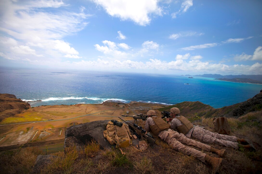A Marine fires at a target at Range 10 atop Ulupau Crater on Marine Corps Base Hawaii, April 8, 2015.