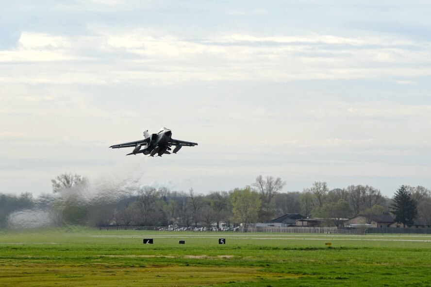 German Tornados at Scott AFB