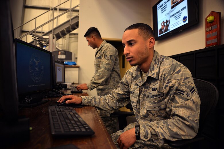 Fitness Center: Conditioning Airmen for success > U.S. Air ...