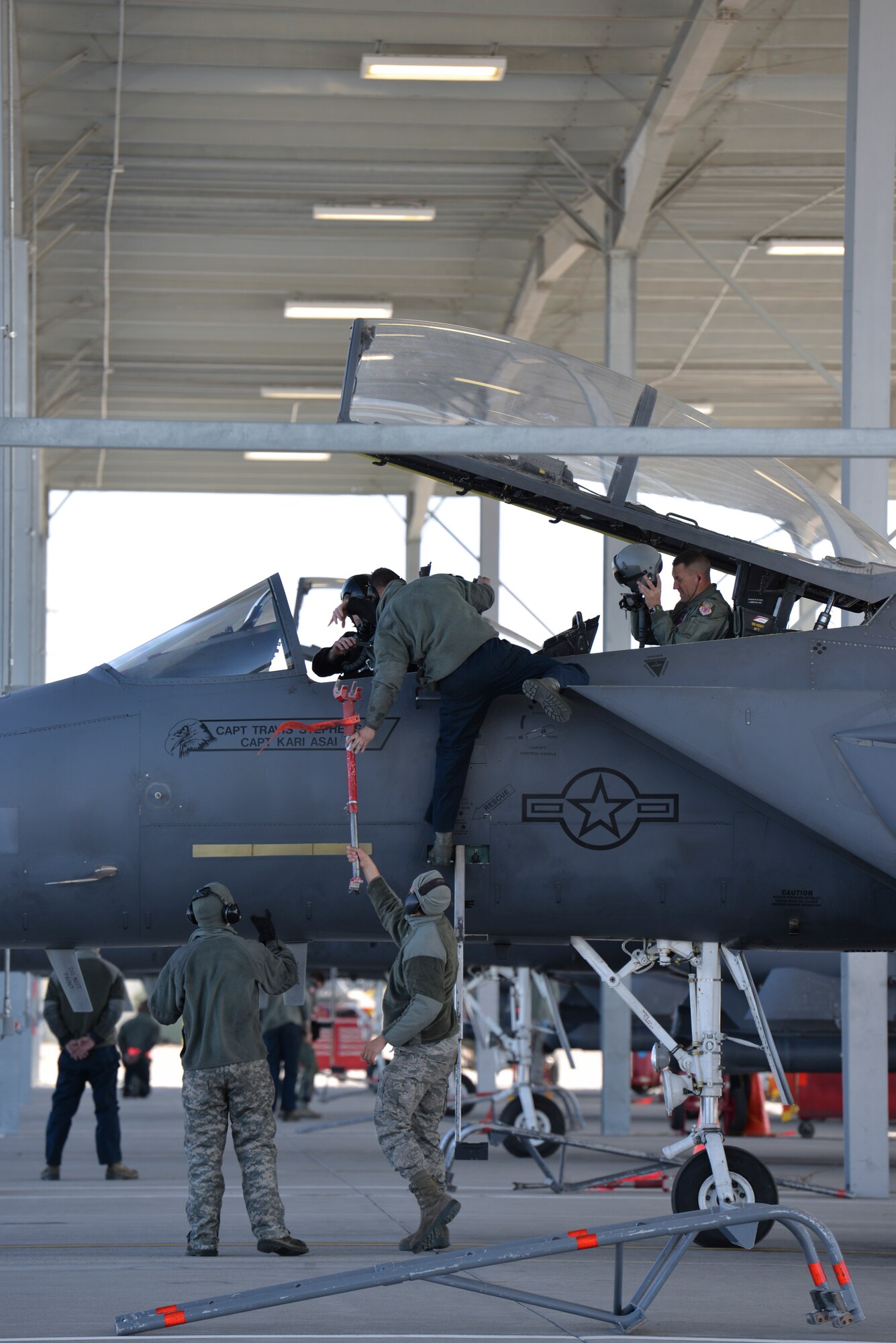 Aircrew prepare for take off during Gunfighter Flag 15-2 at Mountain Home Air Force Base, Idaho, April 13, 2015. Gunfighter Flag is a training exercise teaching airmen to defend against advanced threats and increase cohesion among the 366th Fighter Wing and Joint services. (U.S. Air Force photo by Senior Airman Lauren-Taylor Levin/Released)
